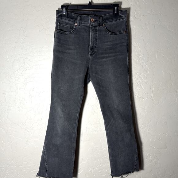 Express crop flare jeans washed black color size 4 - Picture 8 of 8